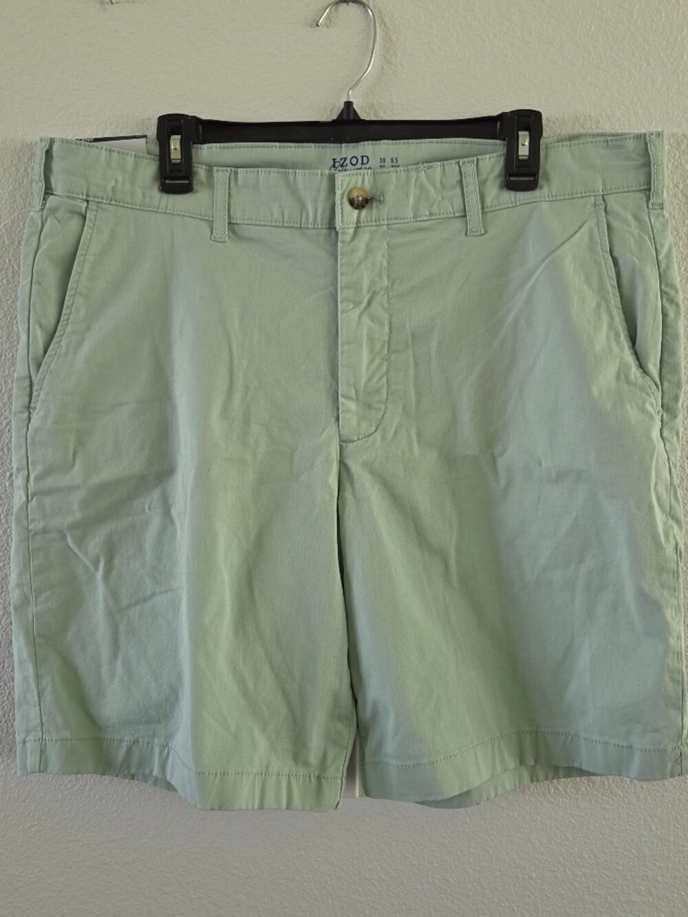 IZOD Saltwater Stretch Chino Shorts - Mint Green (Size 38)